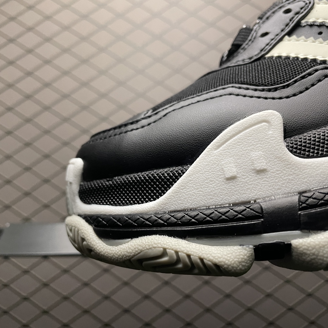  BALENCIAGA Triple S "black"（712821W2ZA21090）