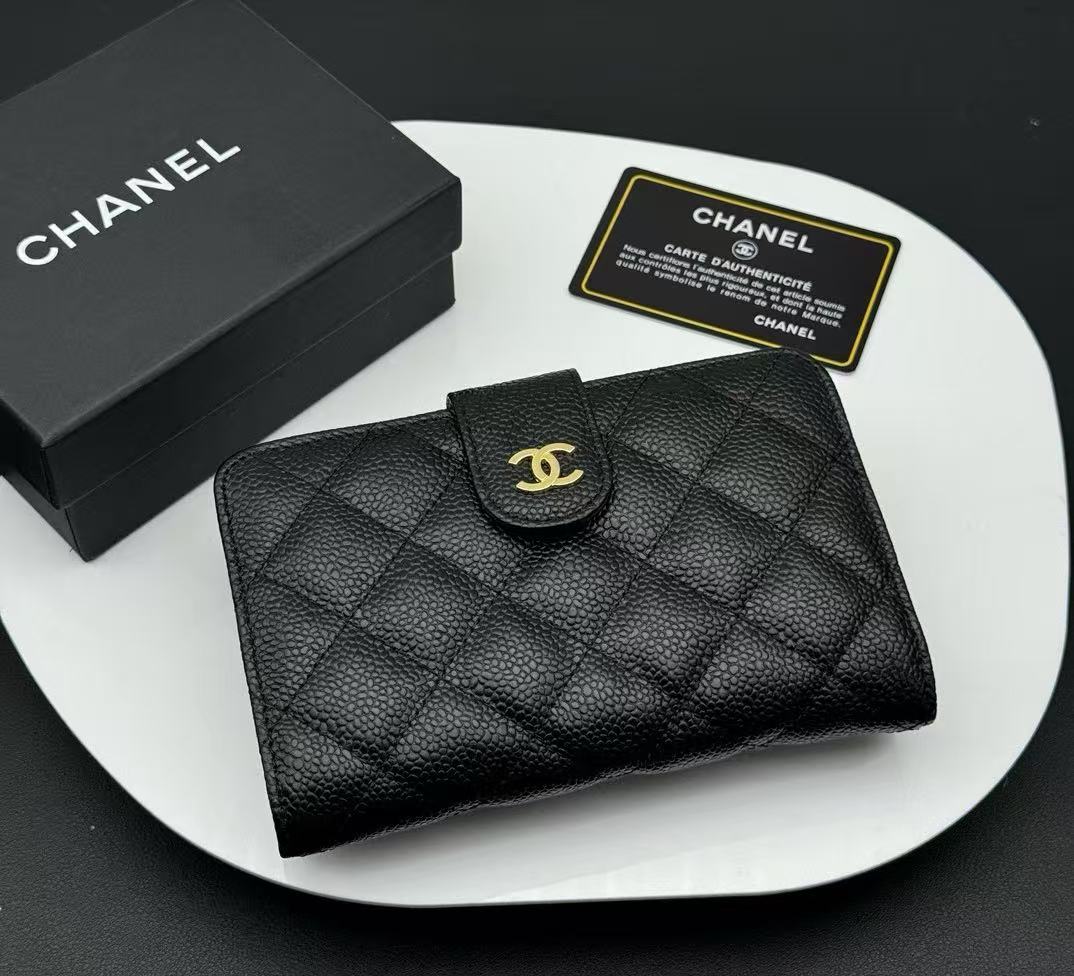Chanel folding card holder（AP3791-B10583-C3906）