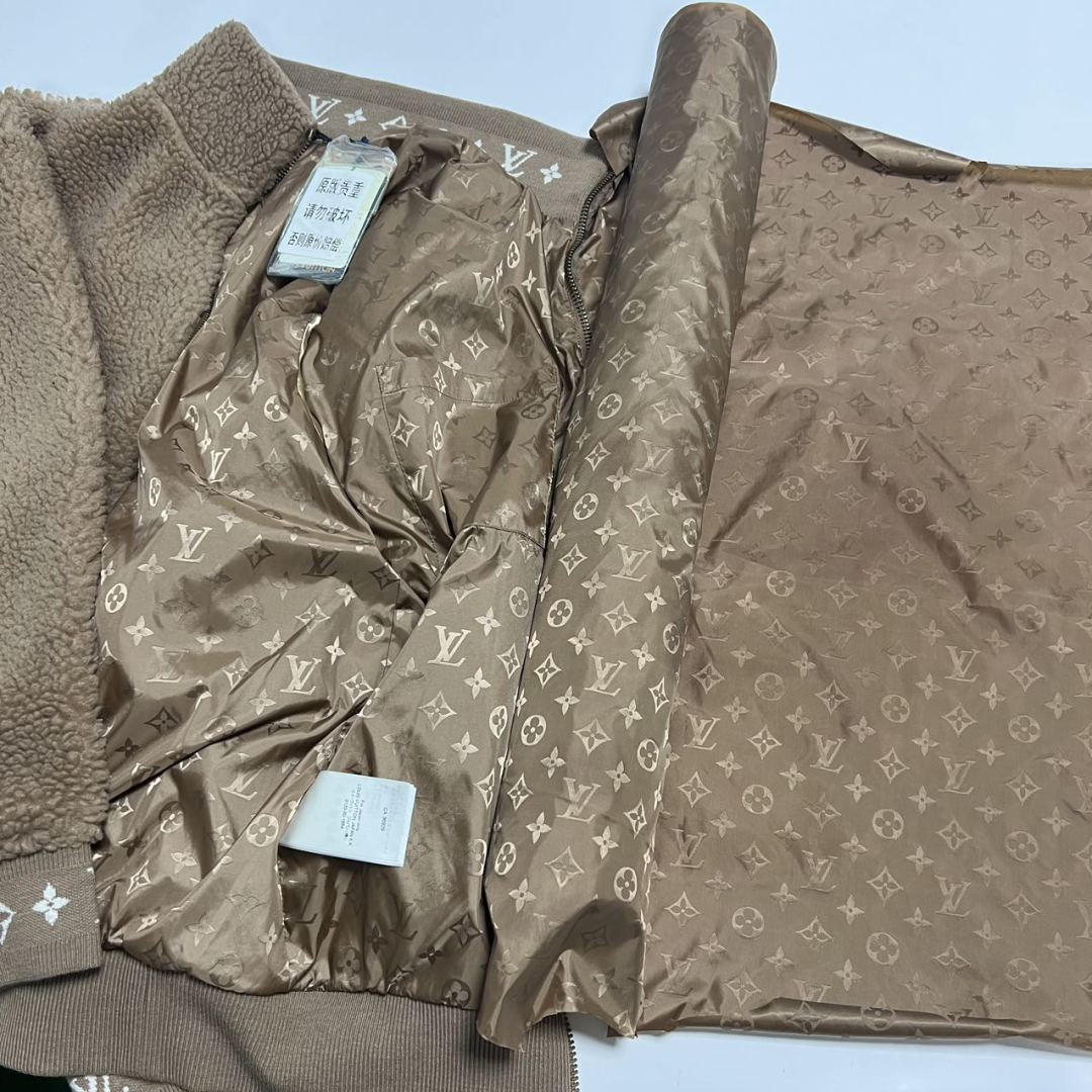 Louis Vuitton Leather patch fleece blouson（1AFXTM）