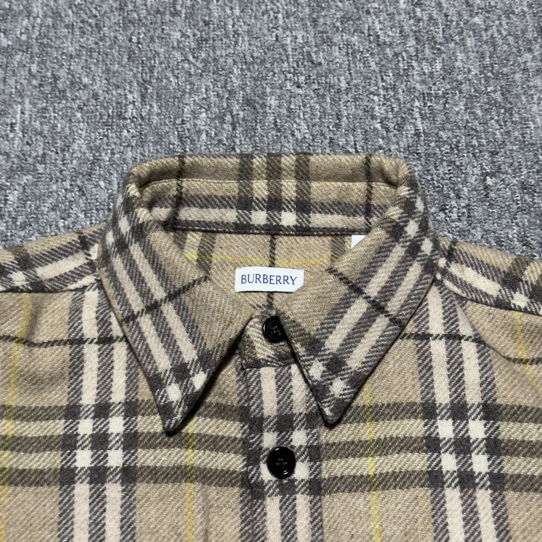 Burberry Embroidered Flannel Shirt（81016821）
