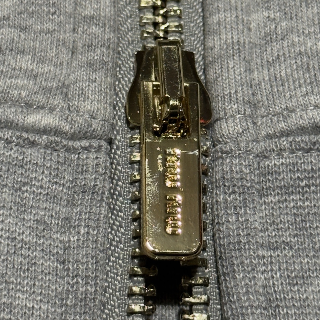 MIU MIU logo zip-up hoodie, long-sleeved, grey（MJL967-13TC-F0031）