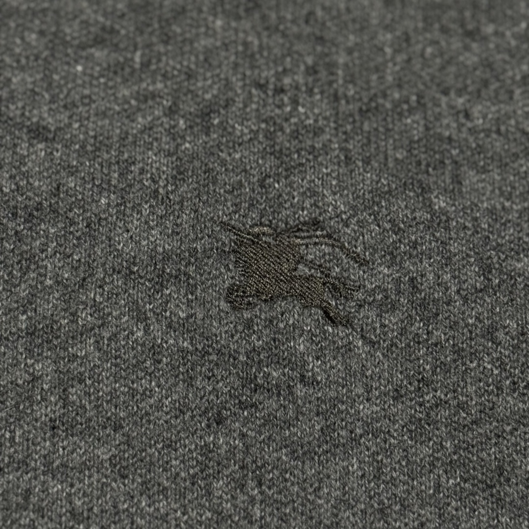 Burberry Cashmere Blend Sweater "Grey"（81130871)