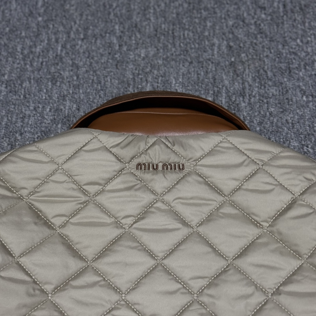 Miu Miu quilted suede jacket with leather trim（ML1311-17OO-F0036-S-OOO）