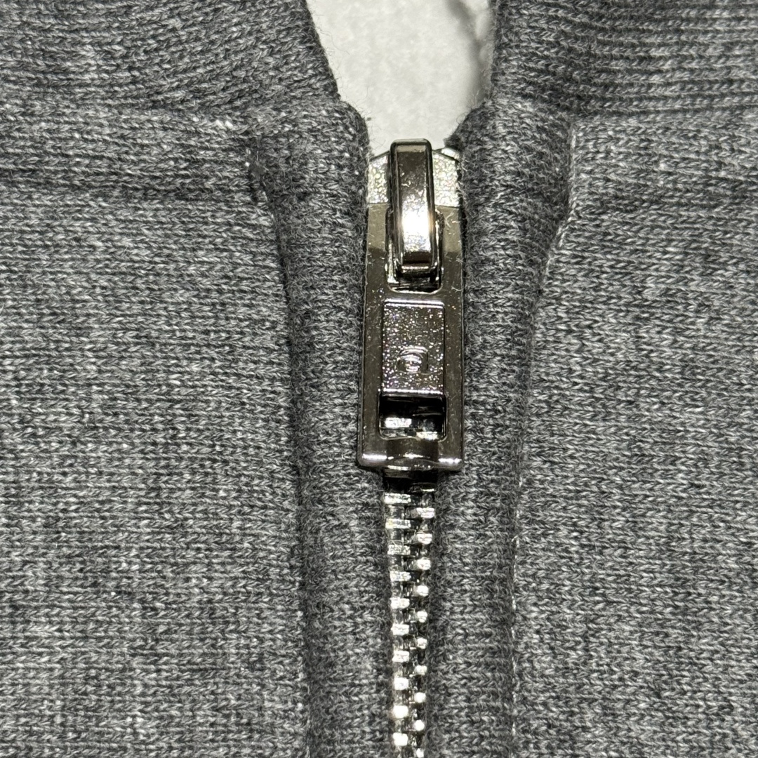 Alexander Wang Zip Up Hoodie With Matte Star（6CC2242051-079）