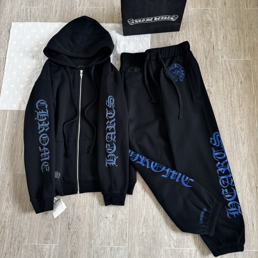 Chrome Hearts Men's Hoodie with Dagger Zipper Logo on Cuffs (CH-04533475）