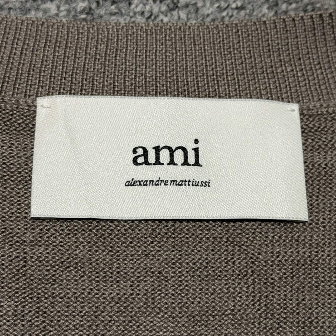 AMI Paris Ami de Coeur V-Neck Cardigan（HKC121KN0025-0952）