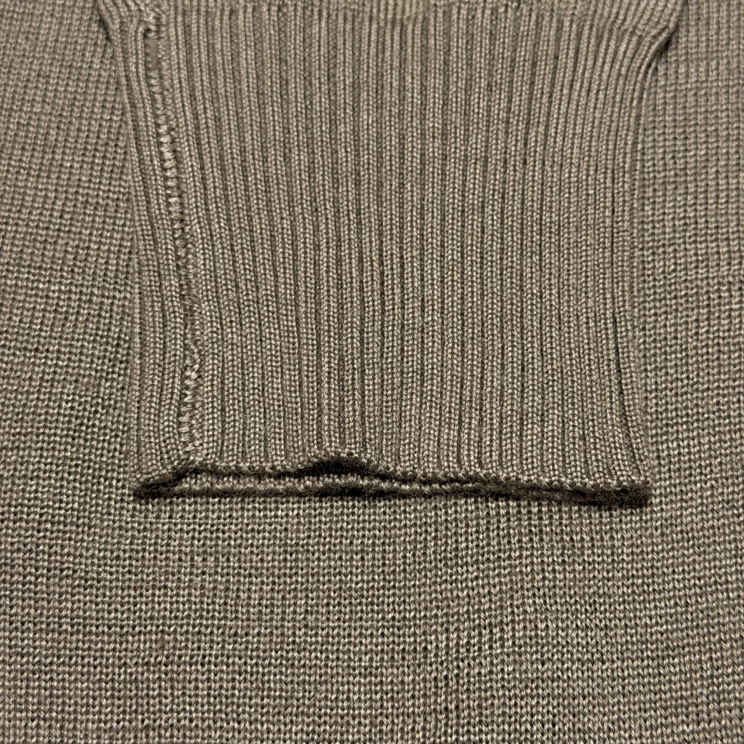 AMI Paris Ami de Coeur V-Neck Cardigan（HKC121KN0025-0952）