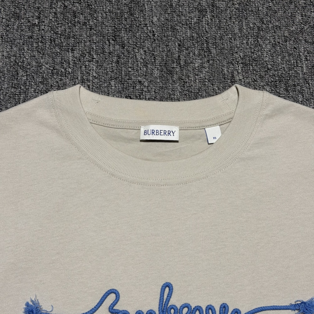 BURBERRY 2025 Spring/Summer Men's White Knot Logo Cotton T-Shirt (81062941）