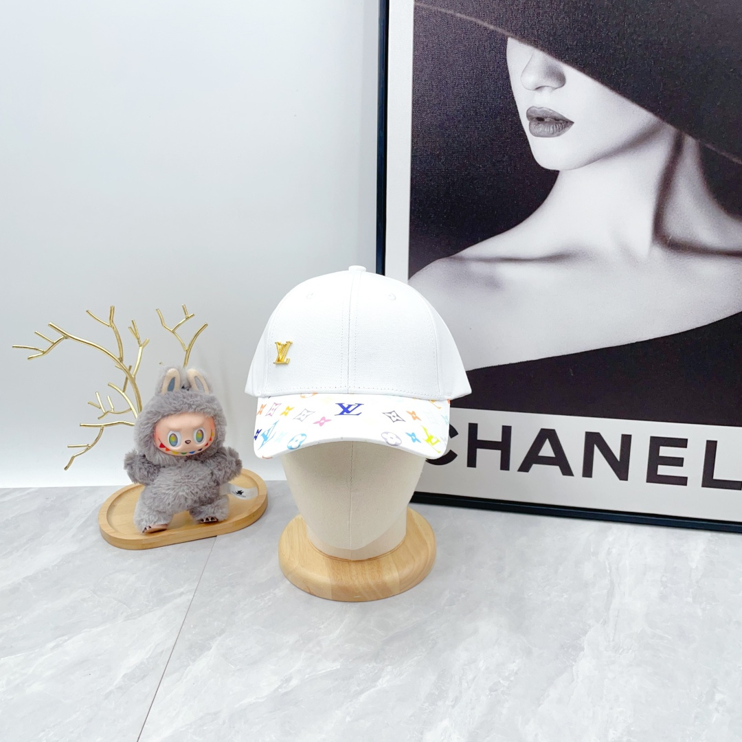Louis Vuitton printed canvas baseball cap（M56017）