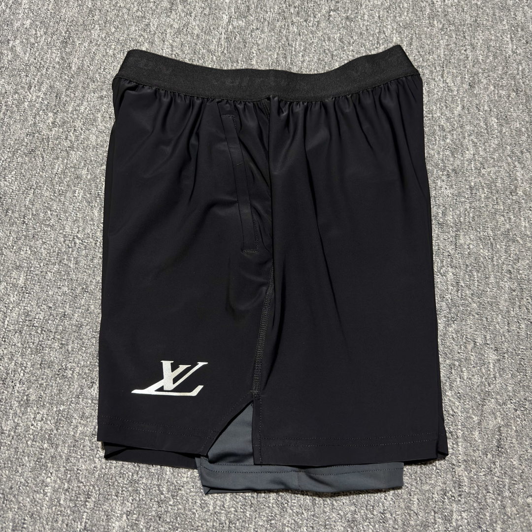 Louis Vuitton Double-layer running shorts (1AJCBO）