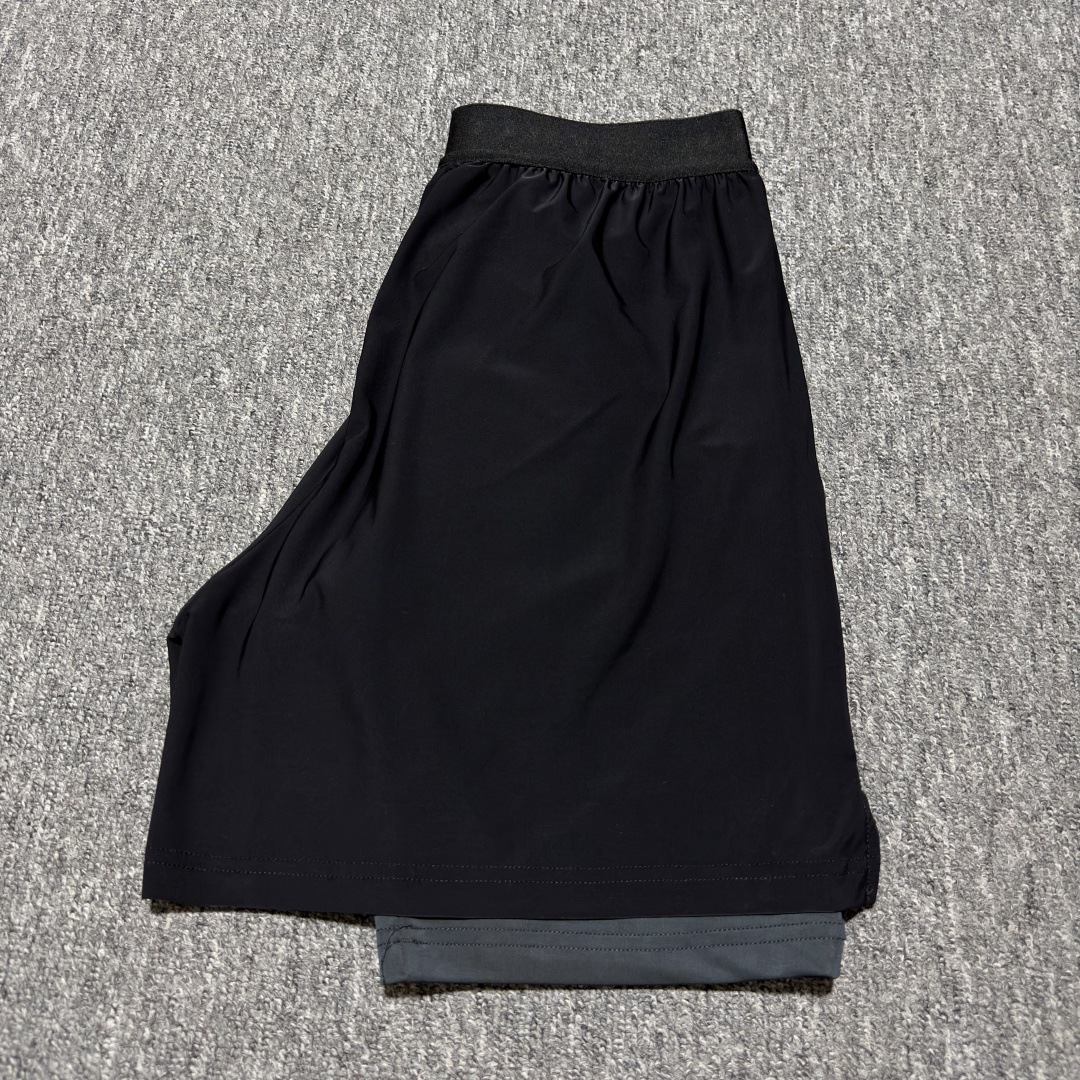 Louis Vuitton Double-layer running shorts (1AJCBO）