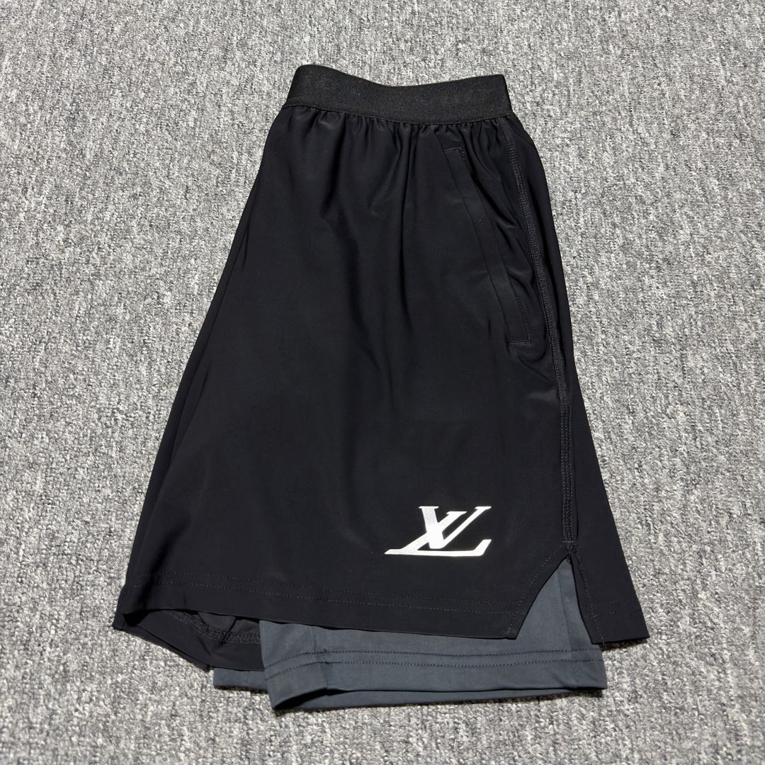 Louis Vuitton Double-layer running shorts (1AJCBO）