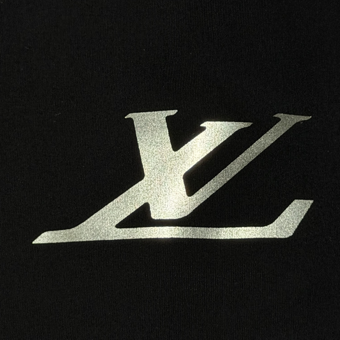 Louis Vuitton Double-layer running shorts (1AJCBO）