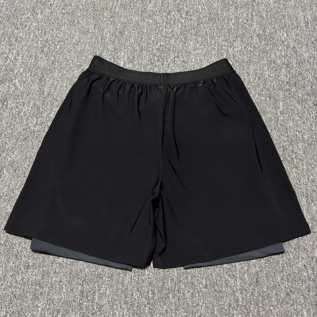 Louis Vuitton Double-layer running shorts (1AJCBO）