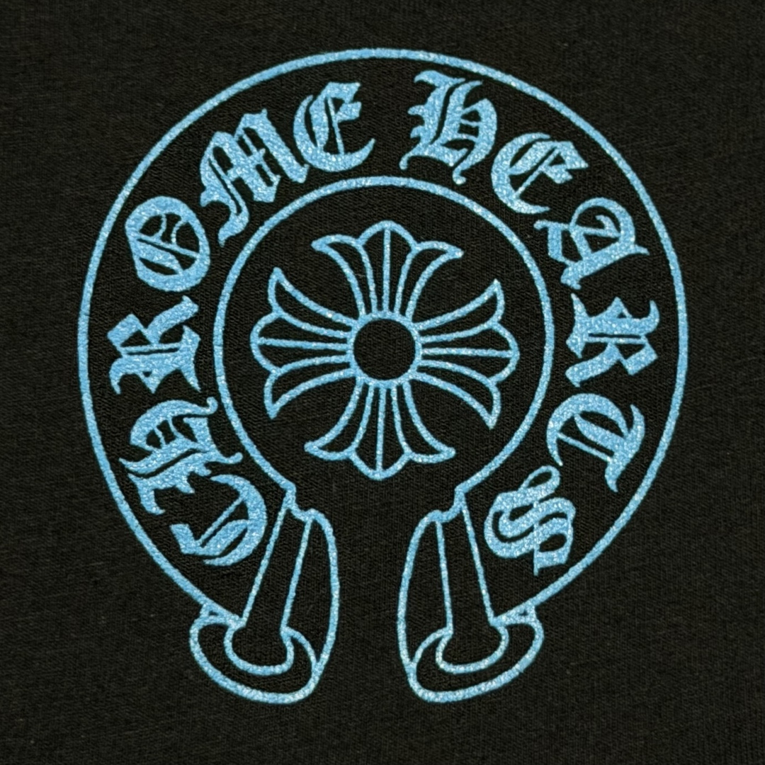 Chrome Hearts Triple Cross Pocket Graphic Print T-Shirt（CH-2026622）