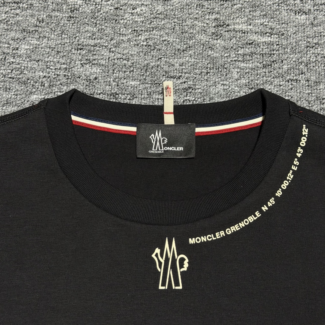 Moncler Logo Cotton T-Shirt（K20978C0001089AZ9999）