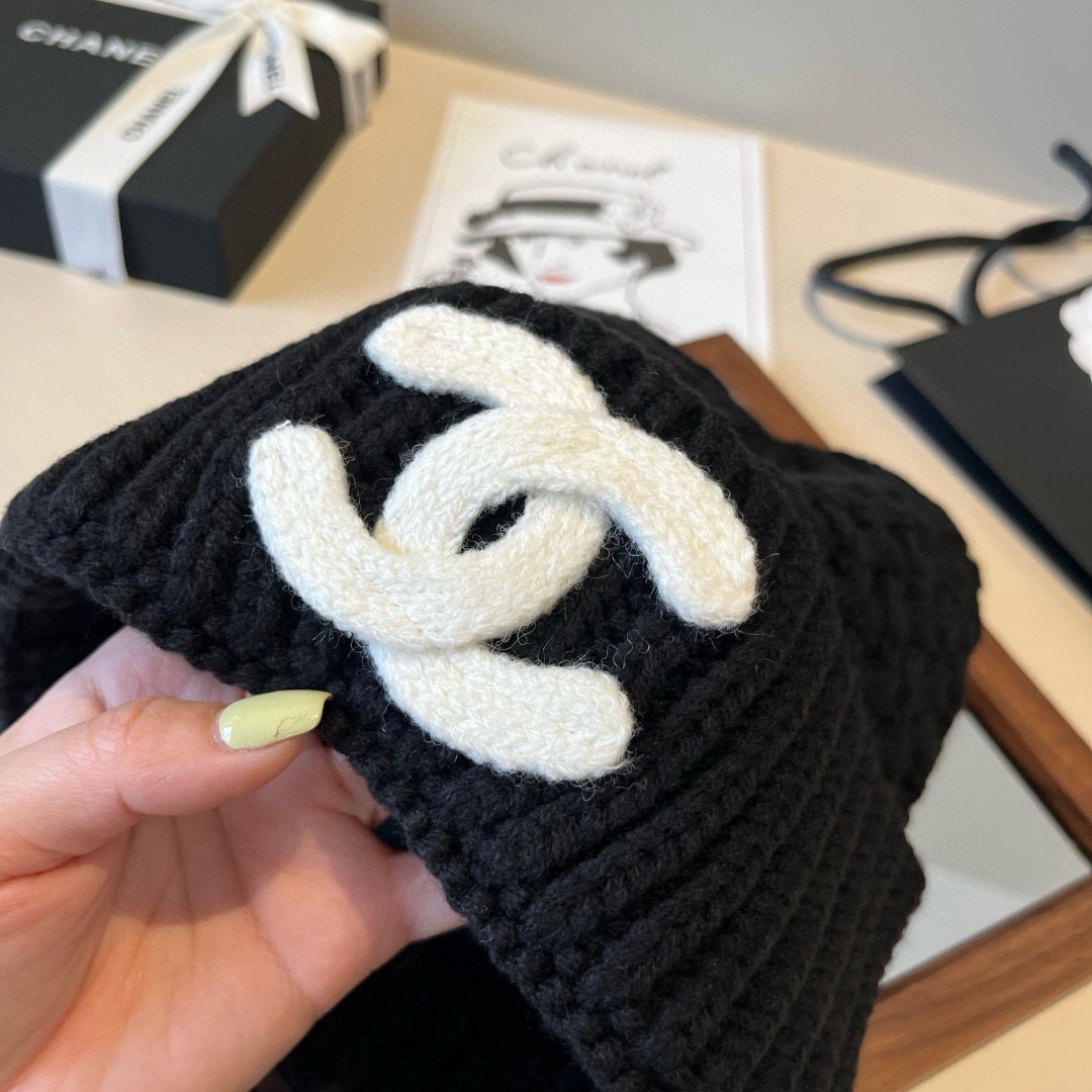 Chanel 2021 CC Cashmere Knit Hat （CHA733891）