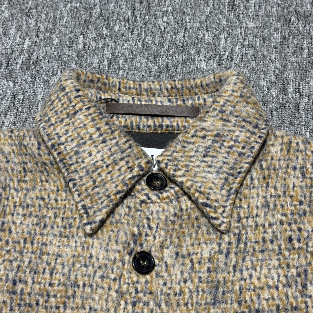 Loewe Men's Brown Overshirt（H526Y02X55 6853）