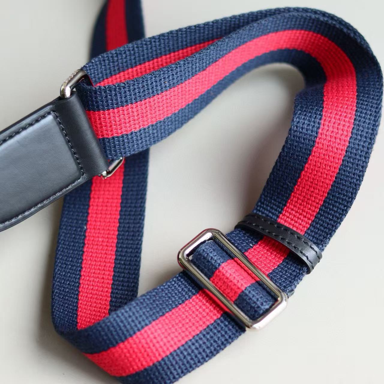 GUCCI GG Black Small Messenger Bag (792082-FADJA-1042)