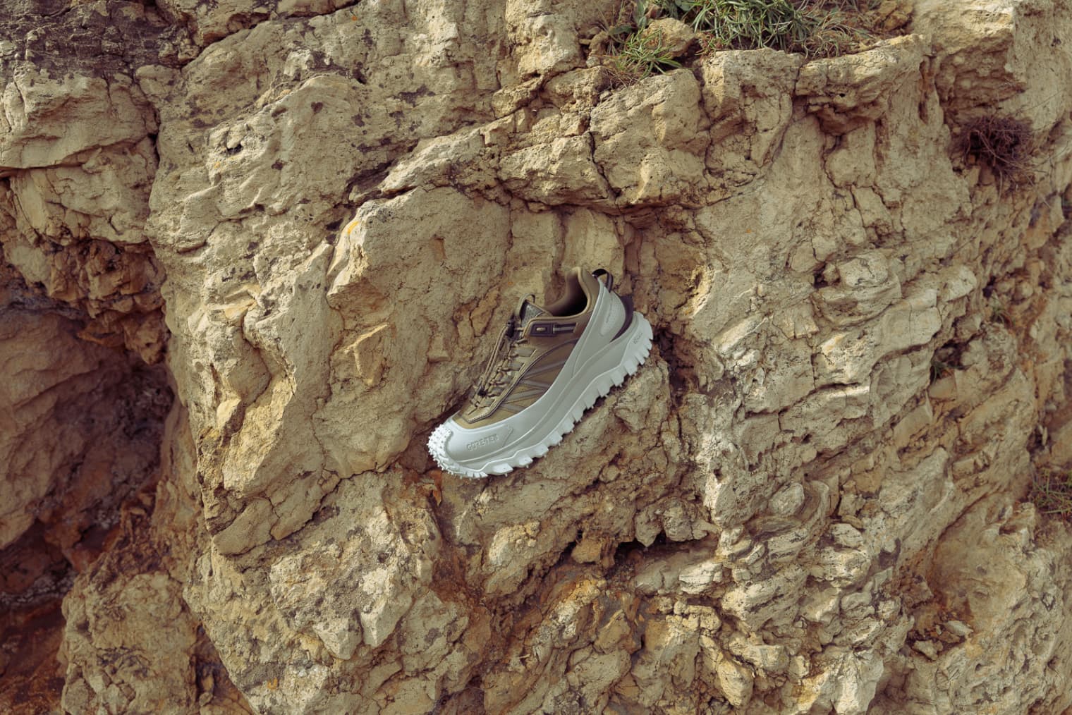 THE MONCLER TRAILGRIP GTX END. EXCLUSIVE | END. (AR)