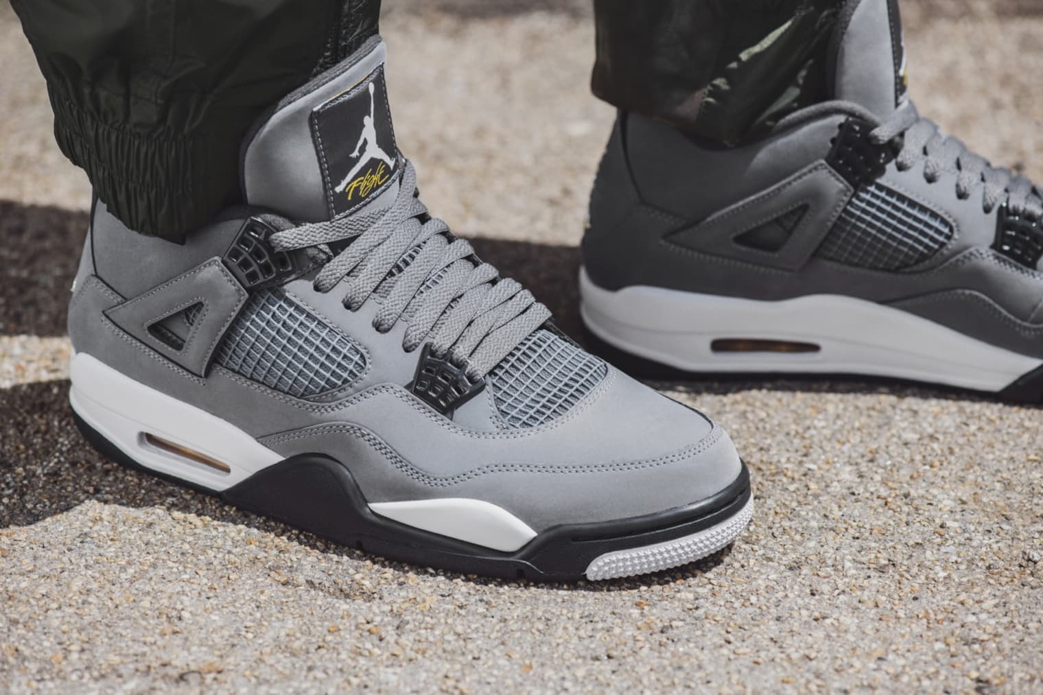 Nike Air Jordan 4 Retro 