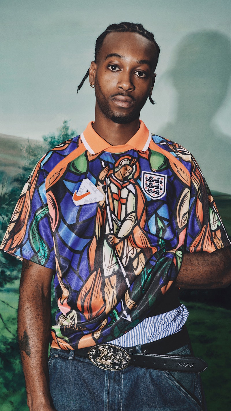 PALACE NIKE ENGLAND | PALACE SKATEBOARDS