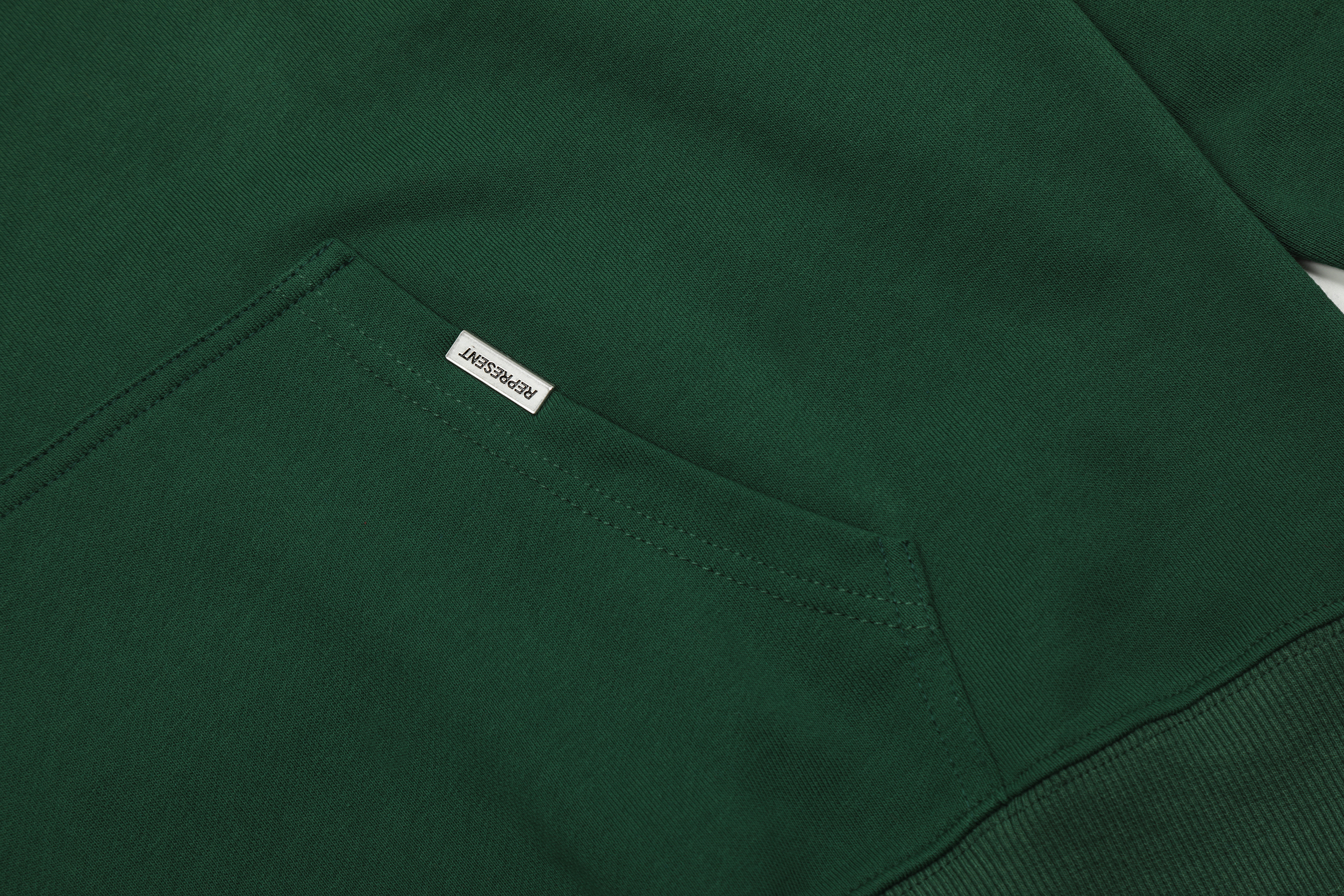 Represent STORMS IN HEAVEN HOODIE（M04273-01）