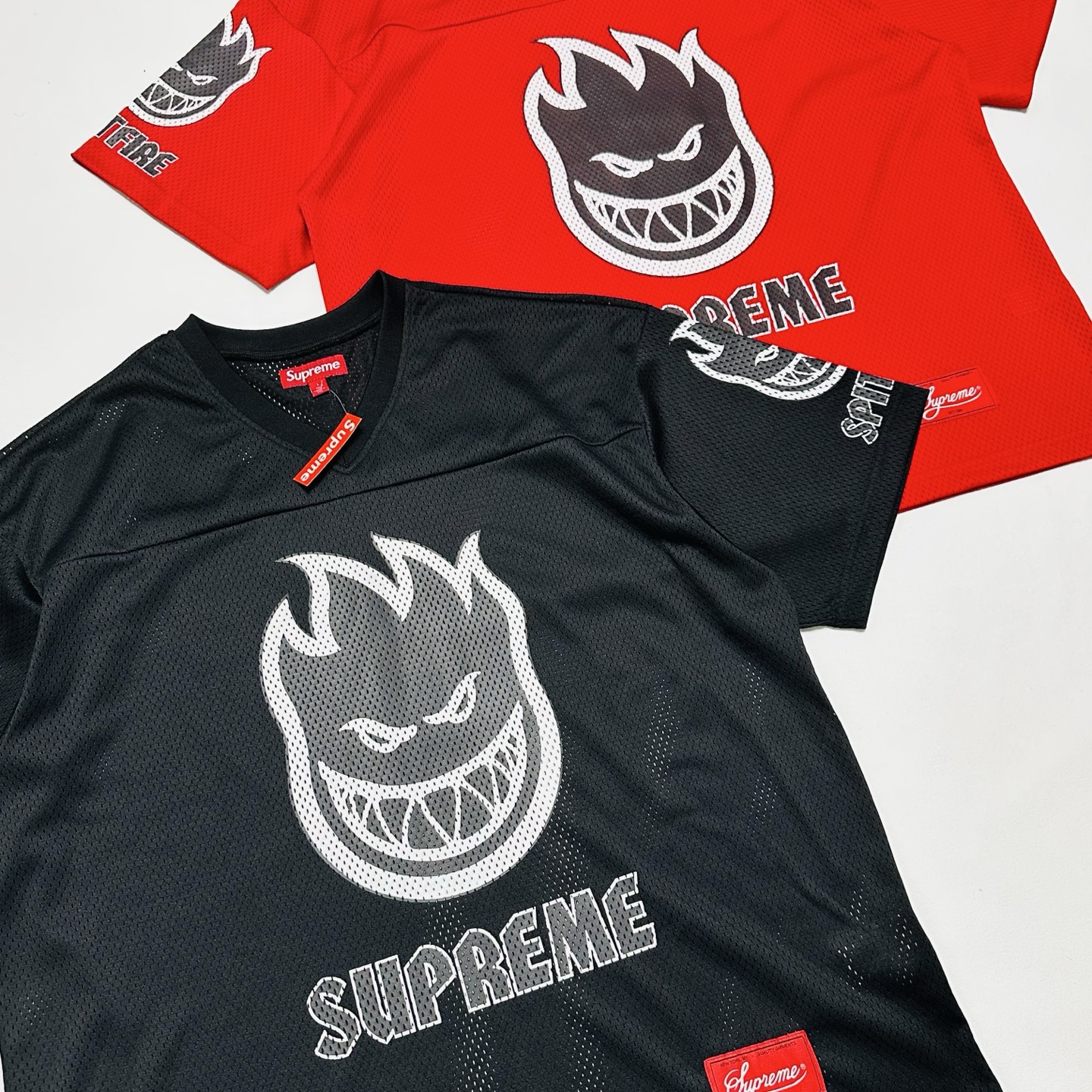 Supreme x Spitfire Football Jersey "Black"（SUP-SS26-338）