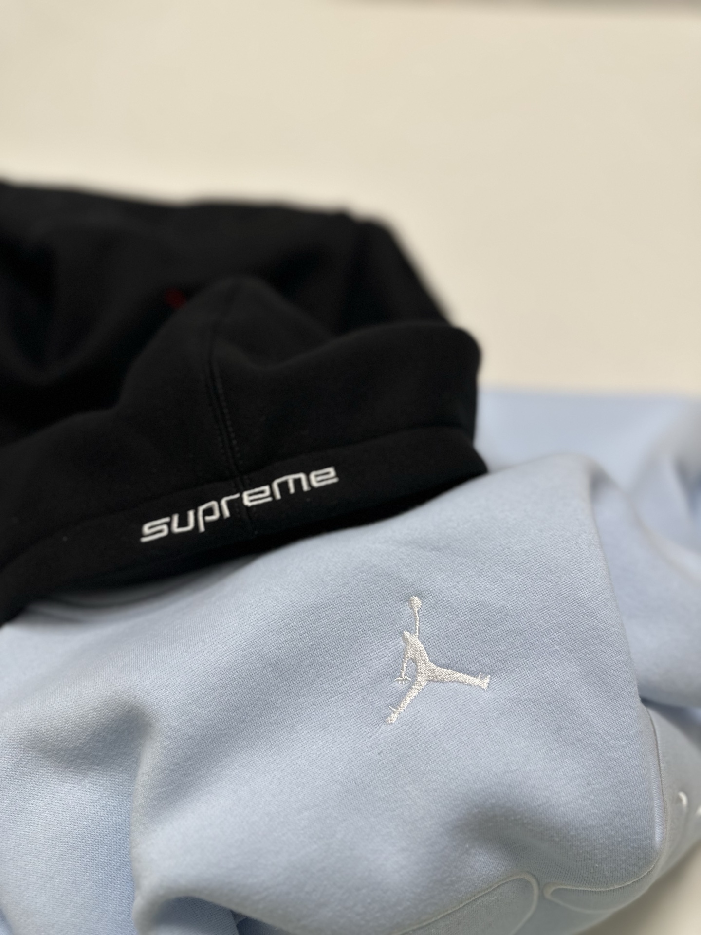 Supreme x Jordan Hooded Sweatshirt "Light Blue"（SUP-SS26-309）