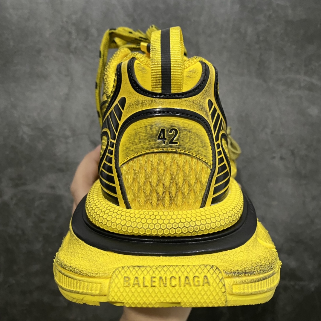 【SALE】BALENCIAGA 3XL "Yellow" （734734W3XL27010）