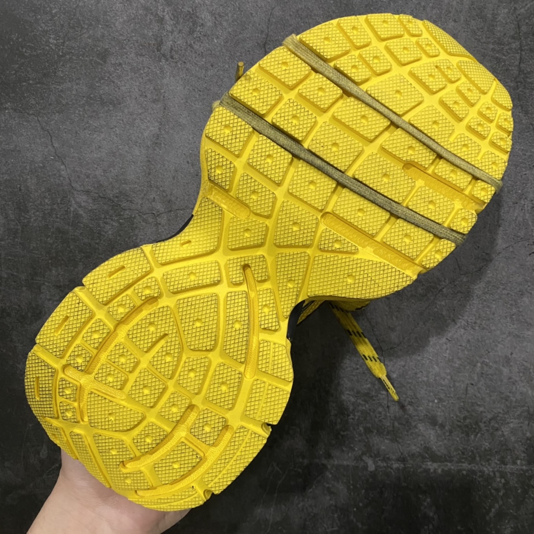 【SALE】BALENCIAGA 3XL "Yellow" （734734W3XL27010）