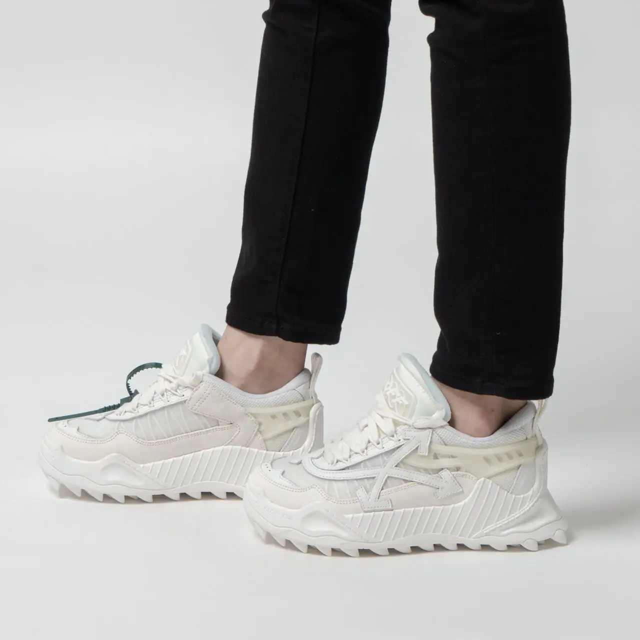 Off-White Odsy 1000 Low-Top Sneakers White Green Tag &ndash; voil&agrave;.id