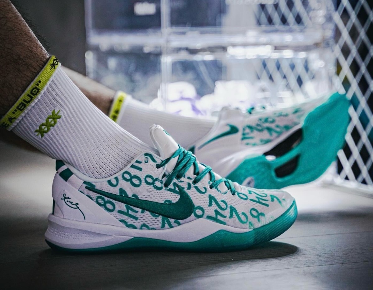 ☆定価スタート 27㎝ US9 NIKE Kobe 8 Protro Aqua FQ3549-101 ナイキ コービー 8 アクア 新品 未使用  完売品☆(27.0cm)｜売買されたオークション情報、Yahoo!オークション(旧ヤフオク!) の商品情報をアーカイブ公開 -  オークファン（aucfan.com）