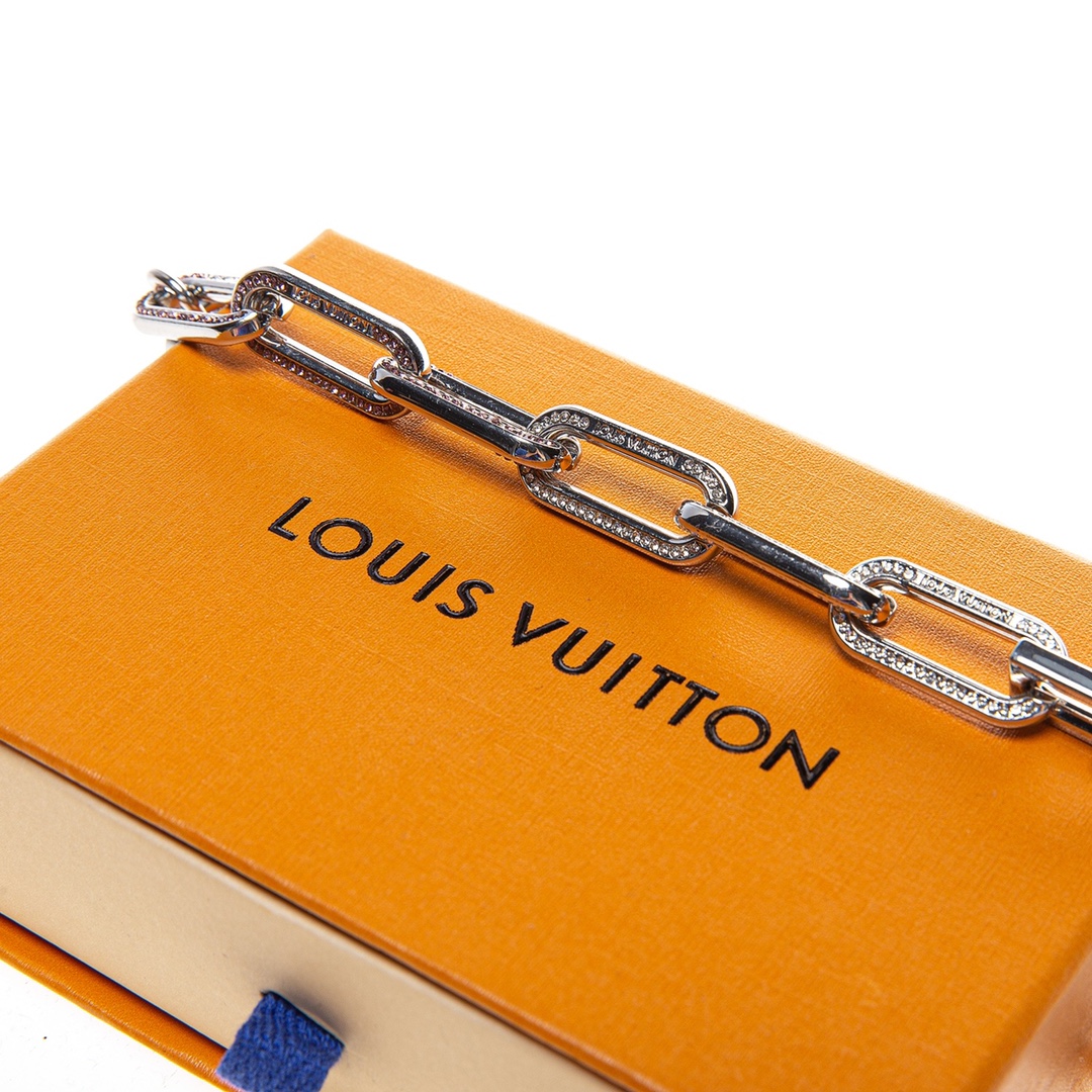 Louis Vuitton MP2461 Collier Mix Chain Links Patches Rhinestone Decorated Multi-Chain Necklace for Men(MP2461)