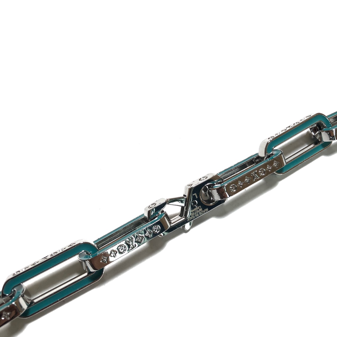 Louis Vuitton Monogram Links Chain Bracelet (M80195)