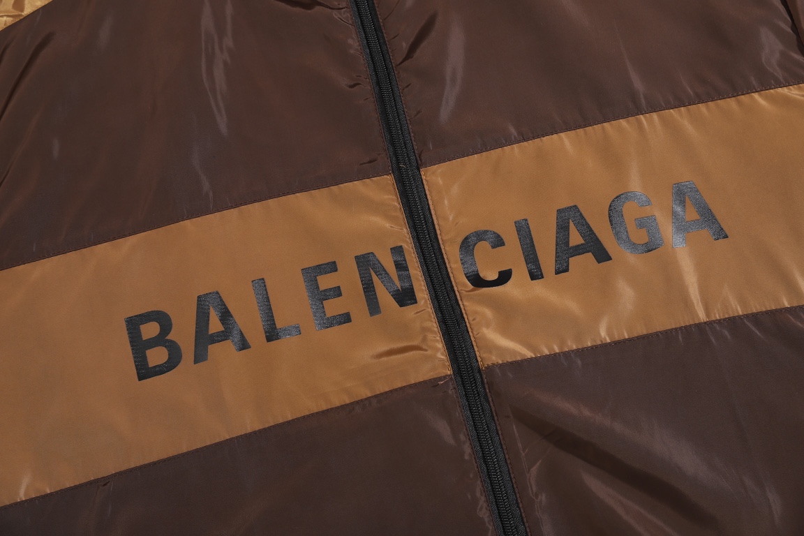 Balenciaga Logo Printed WindBreaker Brown(534317TGO262150）