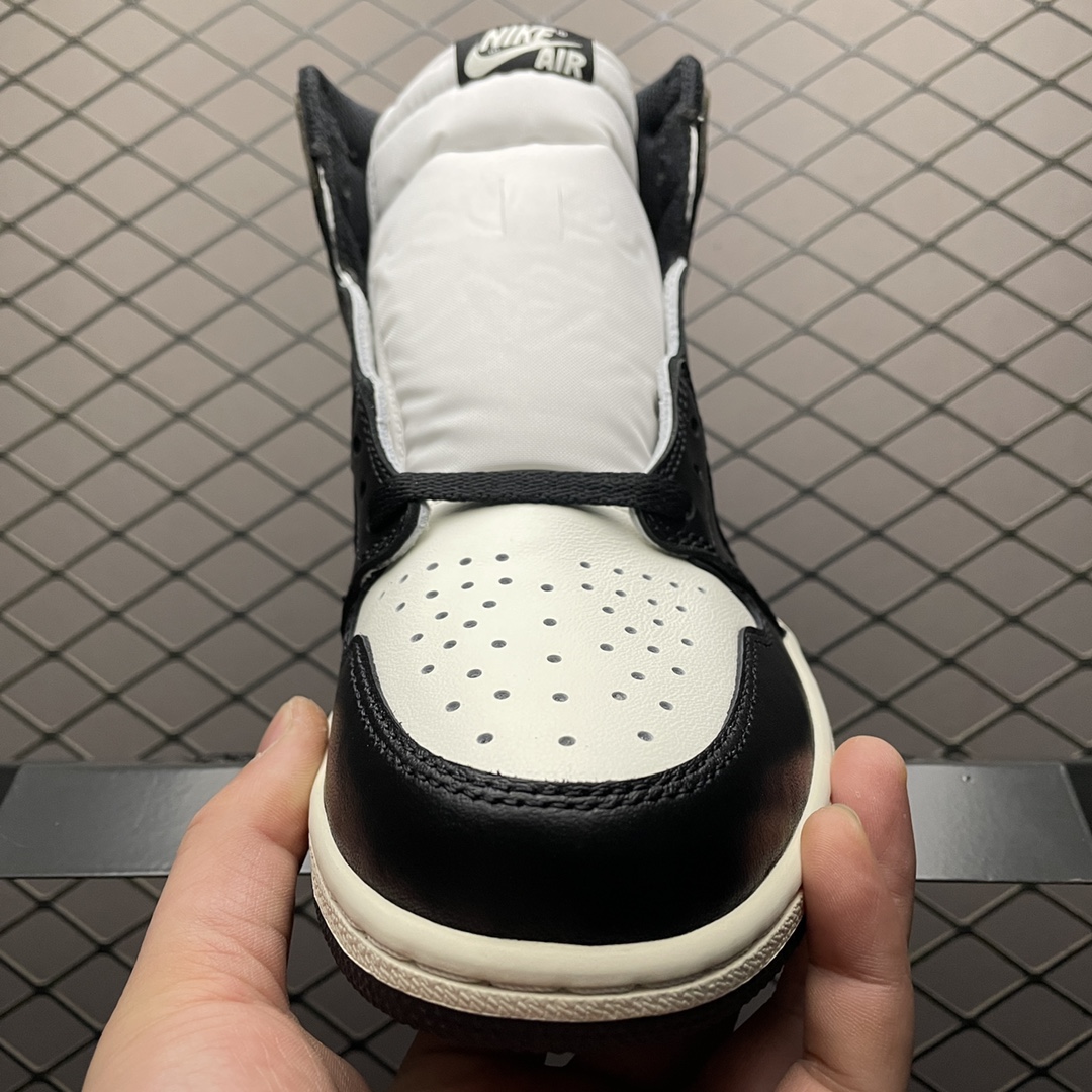 Nike Air Jordan 1 High OG "Sail/Dark Mocha/Black"  (555088-105)