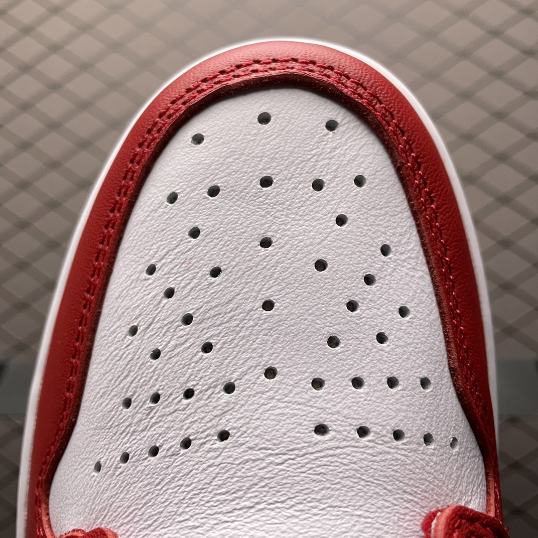 Air Jordan 1 Retro " Chicago"  （555088-101）