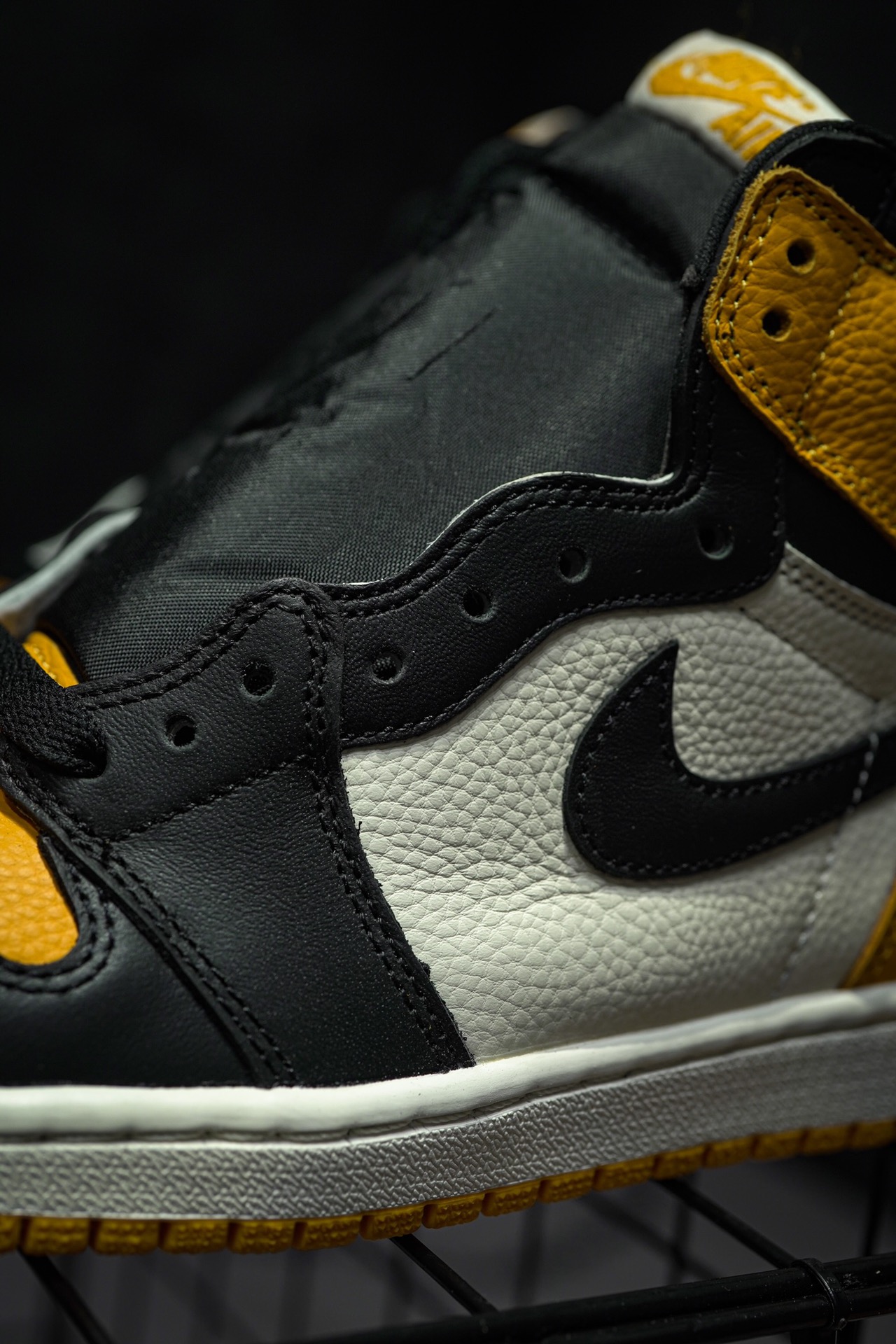 【LJR】Nike Air Jordan 1 Retro High OG "Taxi" (555088-711)