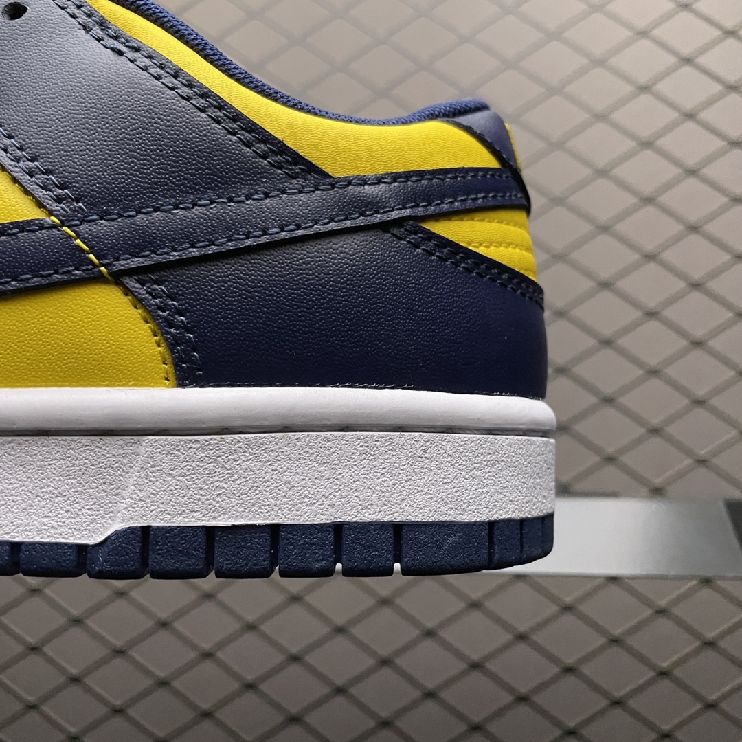 Nike Dunk Low "Michigan" (DD1391-700)
