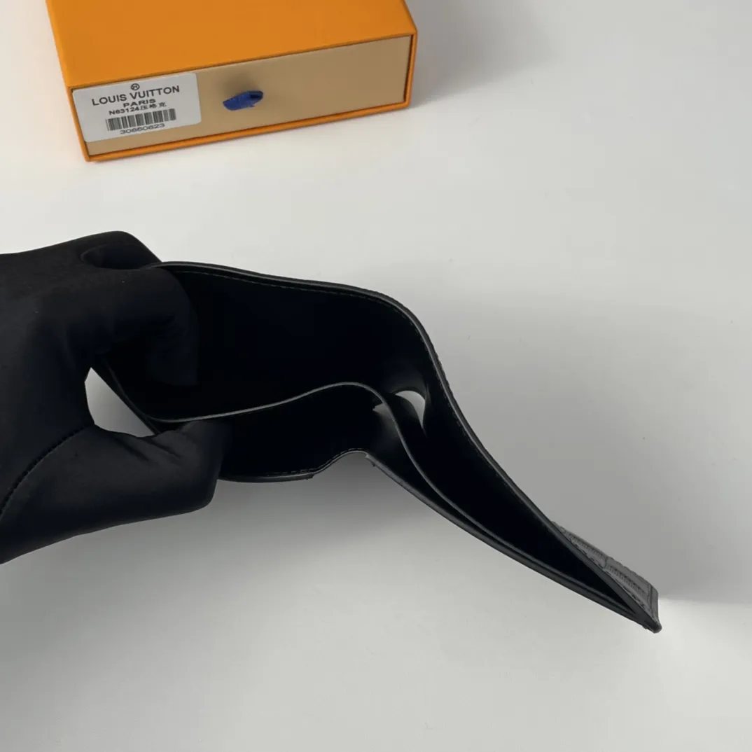 Louis Vuitton Portefeuille Multiple（M61695）