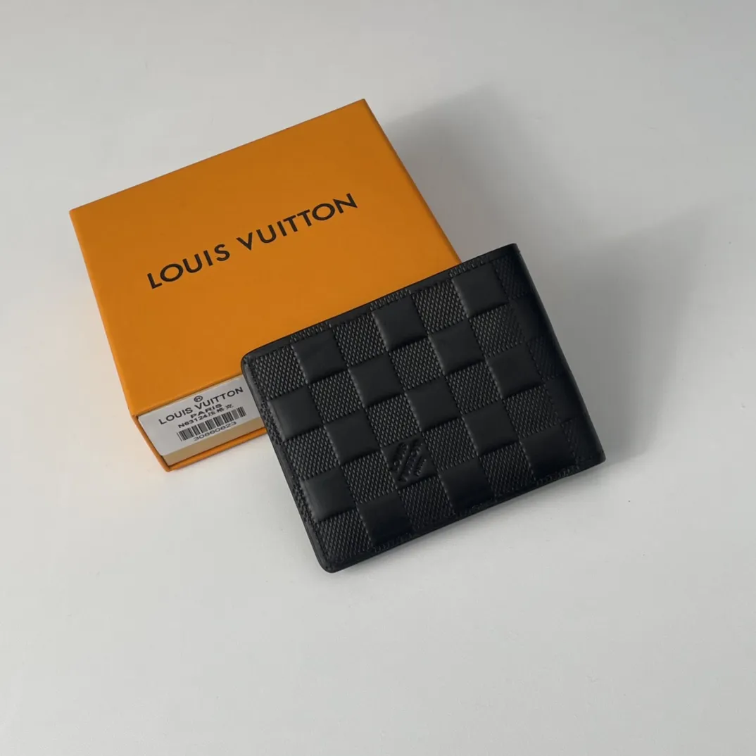 Louis Vuitton Portefeuille Multiple（M61695）