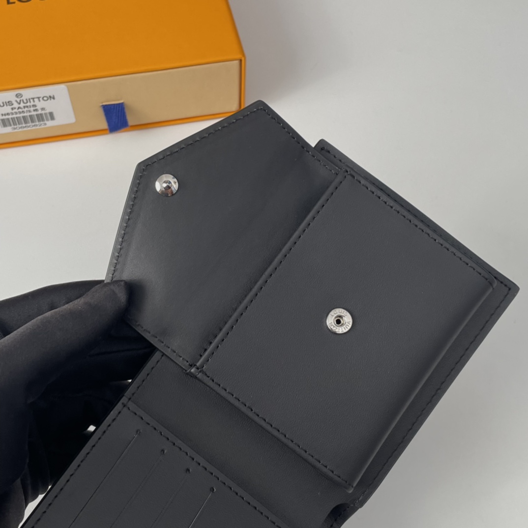 Louis Vuitton wallet （N63335）