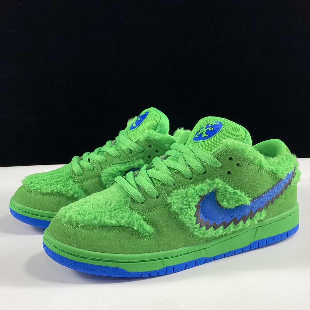 Grateful Dead × Nike SB Dunk Low Grateful Dead × Nike SB Dunk Low