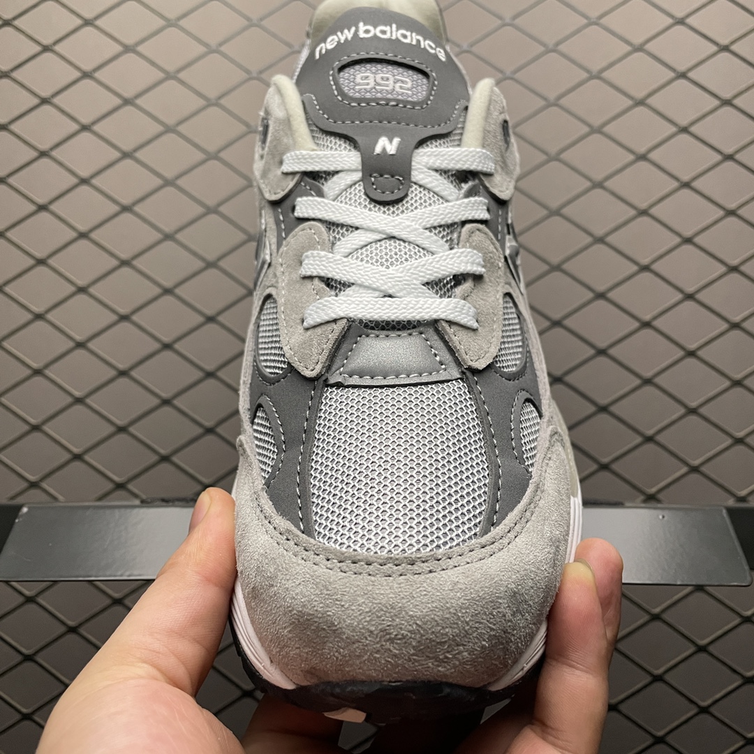 Levi's × New Balance 992 Levi's × New Balance 992