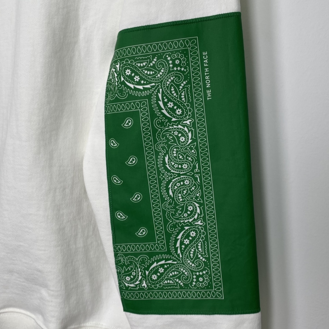 Supreme The North Face Bandana Hooded Sweatshirt White（SUP-SS22-449）