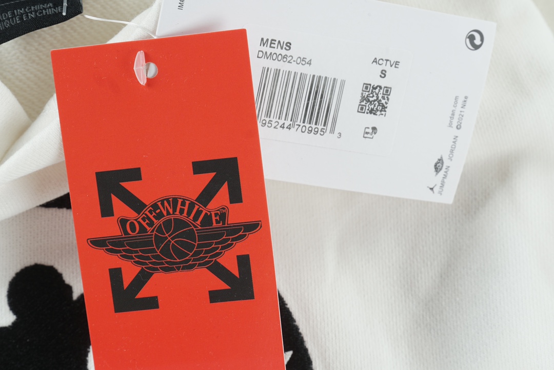 JORDAN BRAND AS M J OW HOODIE（DM0060-054）