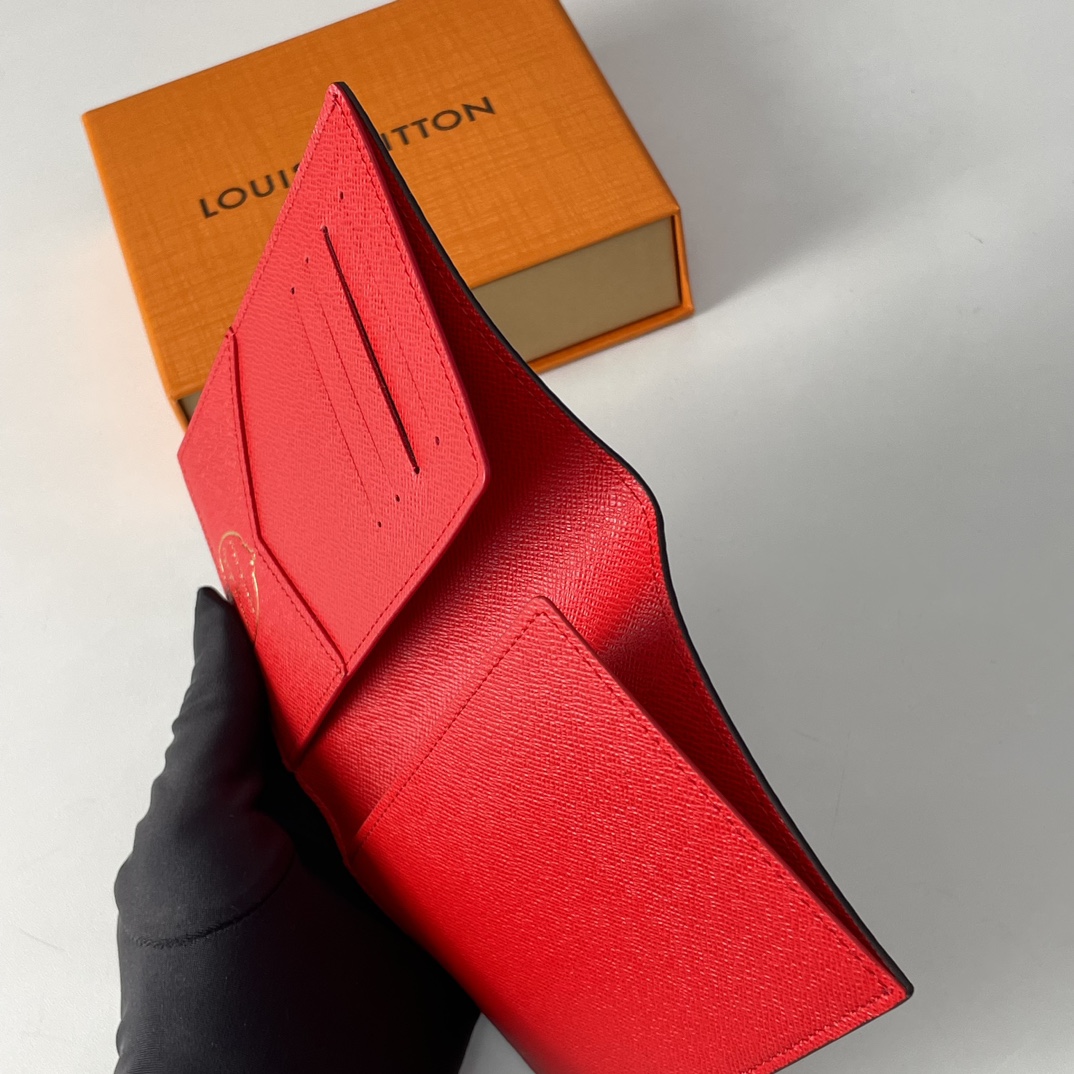 Louis Vuitton x Yayoi Kusama Passport Cover Monogram Painted Dots（M81994）