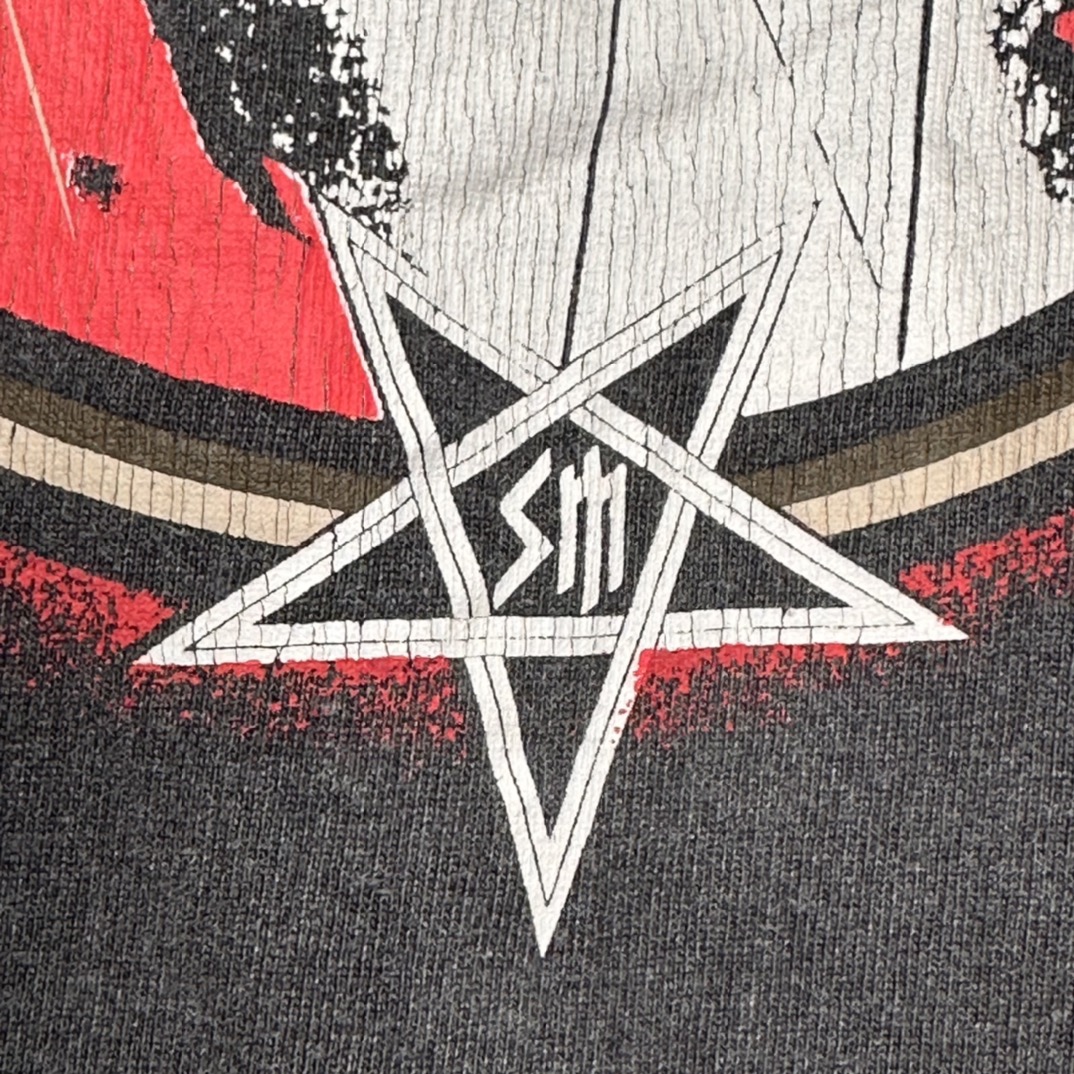 SAINT Mxxxxxx 23SSTEE DEVIL BLACKTシャツ(SM-S23-0000-002）