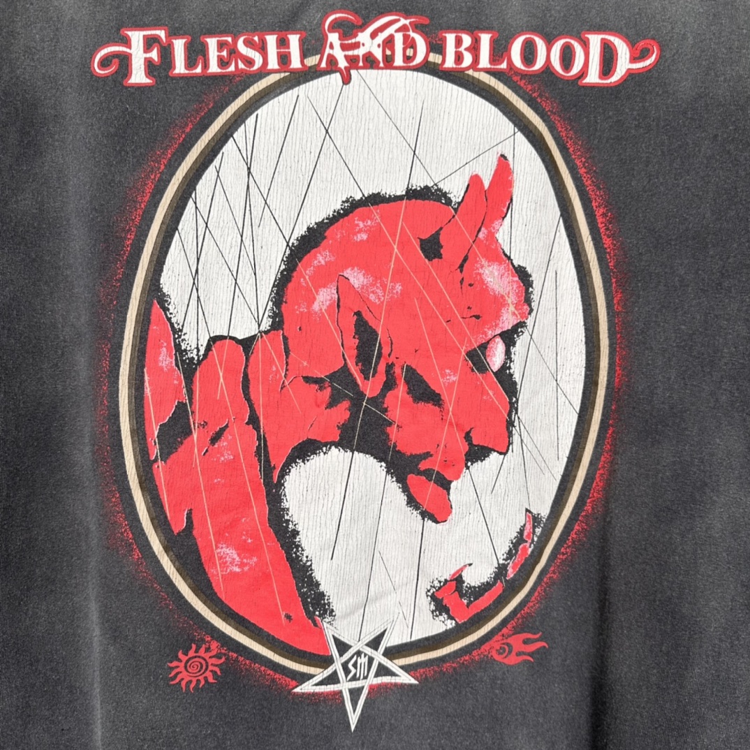 SAINT Mxxxxxx 23SSTEE DEVIL BLACKTシャツ(SM-S23-0000-002）